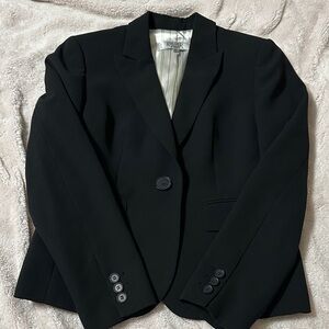 Kasper Petite Classic Black Suit Jacket. Size 2.